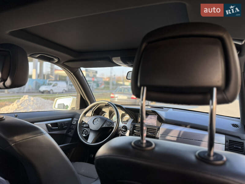 Позашляховик / Кросовер Mercedes-Benz GLK-Class 2010 в Львові фото 22 Позашляховик / Кросовер Mercedes-Benz GLK-Class 2010 в Львові