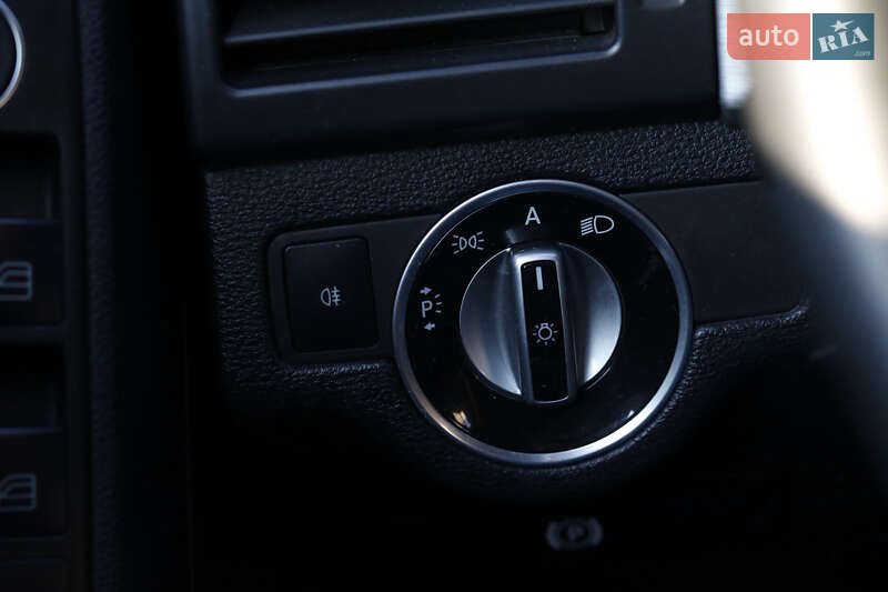 Позашляховик / Кросовер Mercedes-Benz GLK-Class 2010 в Львові фото 30 Позашляховик / Кросовер Mercedes-Benz GLK-Class 2010 в Львові