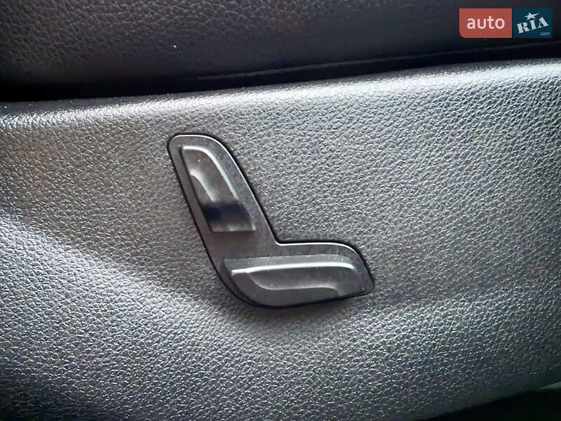 Позашляховик / Кросовер Mercedes-Benz GLK-Class 2013 в Одесі фото 51 Позашляховик / Кросовер Mercedes-Benz GLK-Class 2013 в Одесі