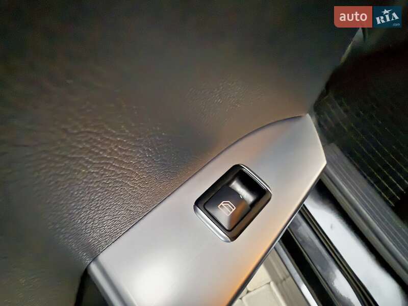 Позашляховик / Кросовер Mercedes-Benz GLK-Class 2013 в Одесі фото 61 Позашляховик / Кросовер Mercedes-Benz GLK-Class 2013 в Одесі