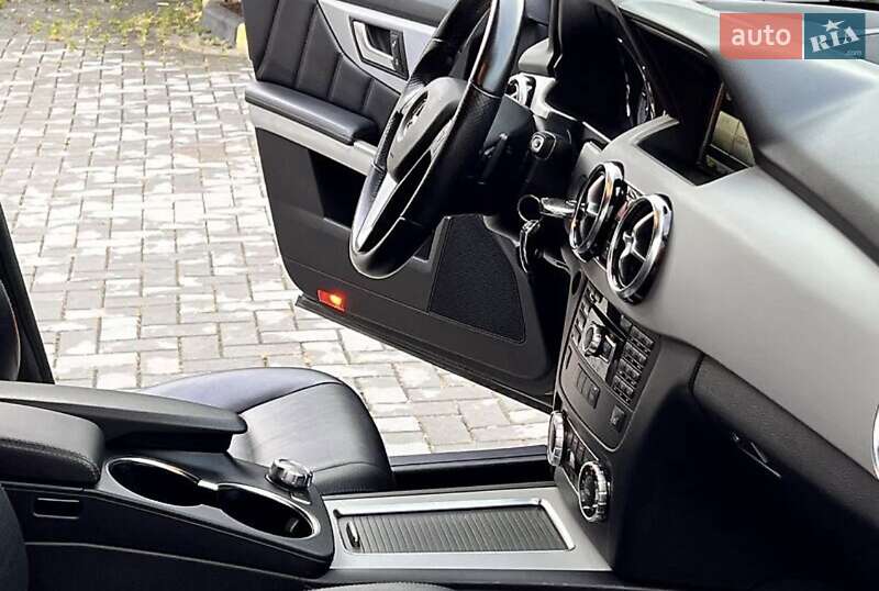 Позашляховик / Кросовер Mercedes-Benz GLK-Class 2013 в Одесі фото 45 Позашляховик / Кросовер Mercedes-Benz GLK-Class 2013 в Одесі
