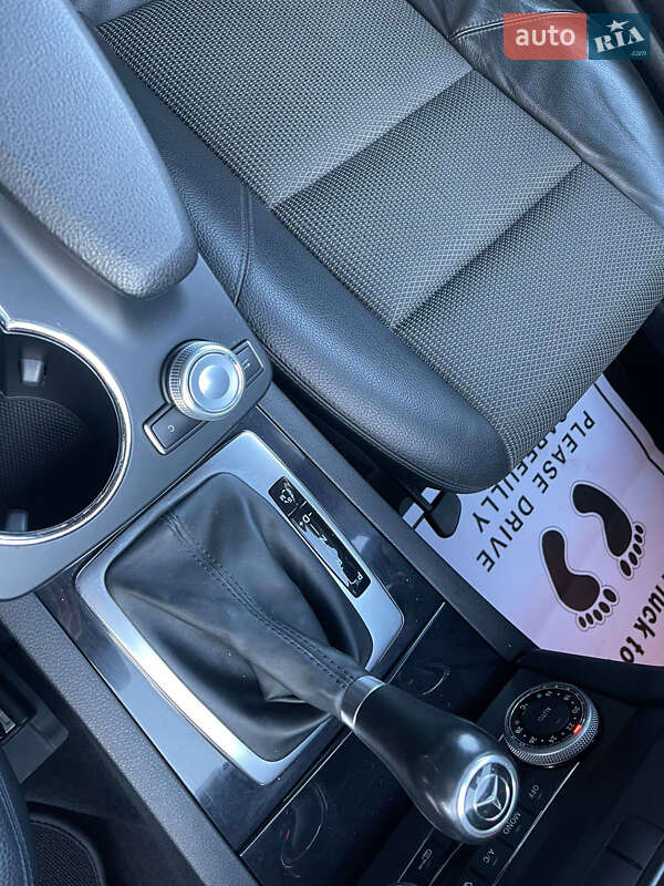 Внедорожник / Кроссовер Mercedes-Benz GLK-Class 2011 в Ровно