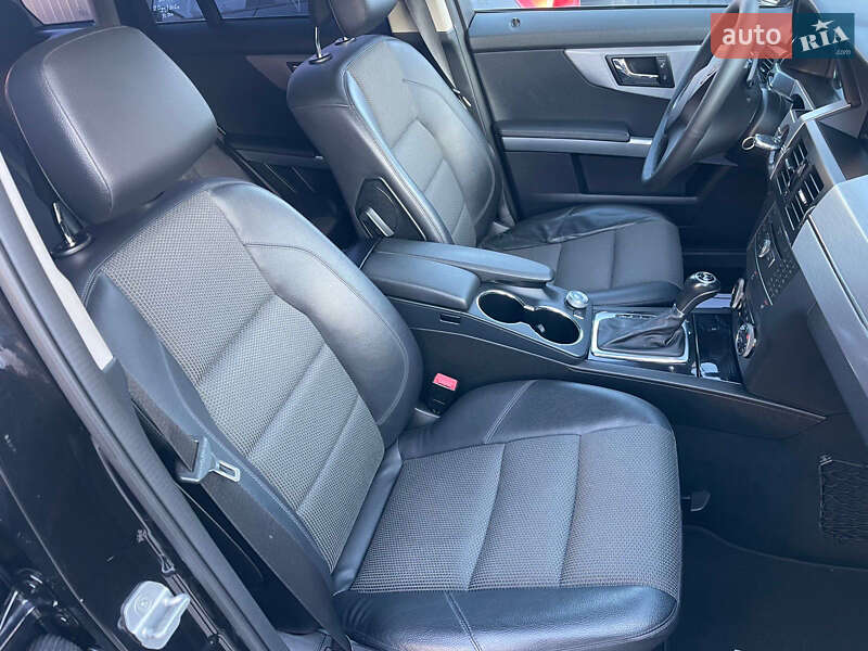 Внедорожник / Кроссовер Mercedes-Benz GLK-Class 2011 в Ровно