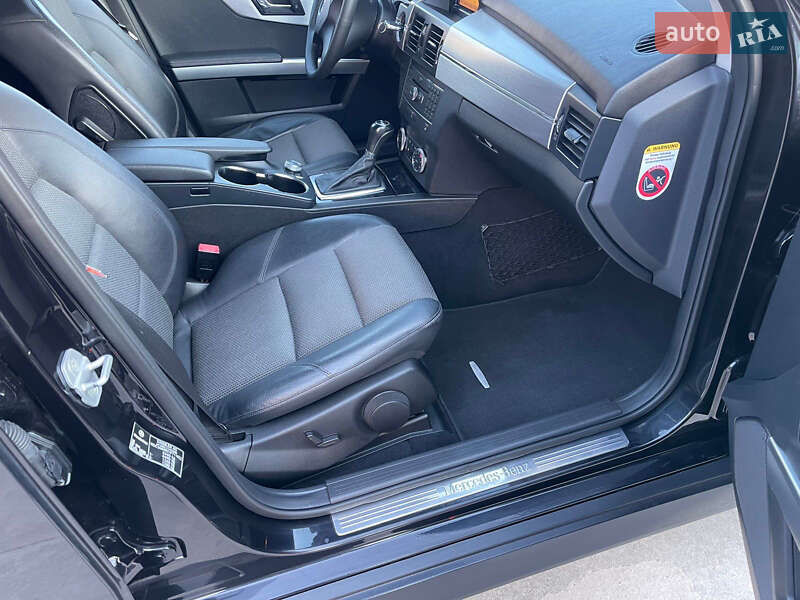 Внедорожник / Кроссовер Mercedes-Benz GLK-Class 2011 в Ровно