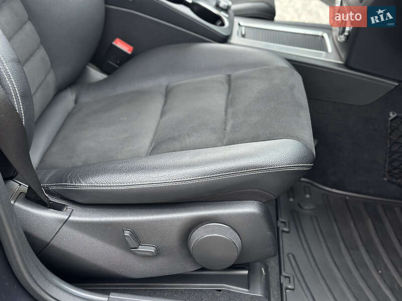 Внедорожник / Кроссовер Mercedes-Benz GLK-Class 2012 в Киеве