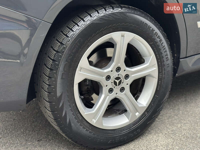 Внедорожник / Кроссовер Mercedes-Benz GLK-Class 2012 в Киеве