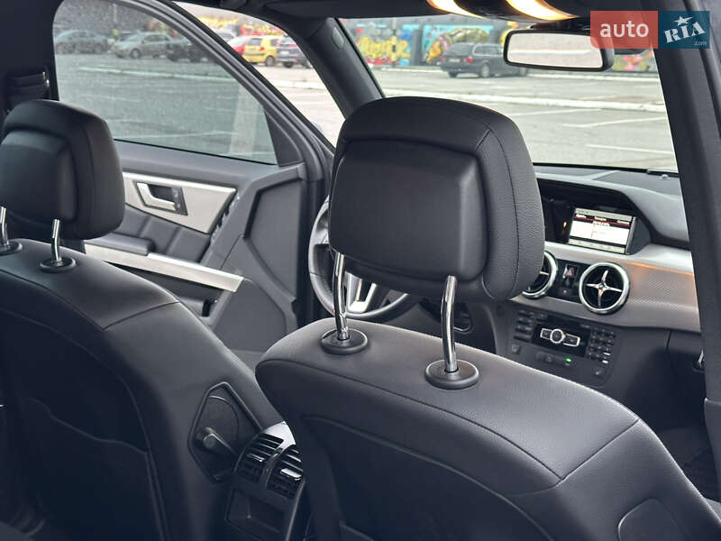 Внедорожник / Кроссовер Mercedes-Benz GLK-Class 2012 в Киеве