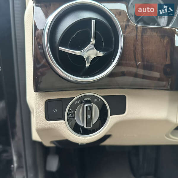 Внедорожник / Кроссовер Mercedes-Benz GLK-Class 2013 в Ровно