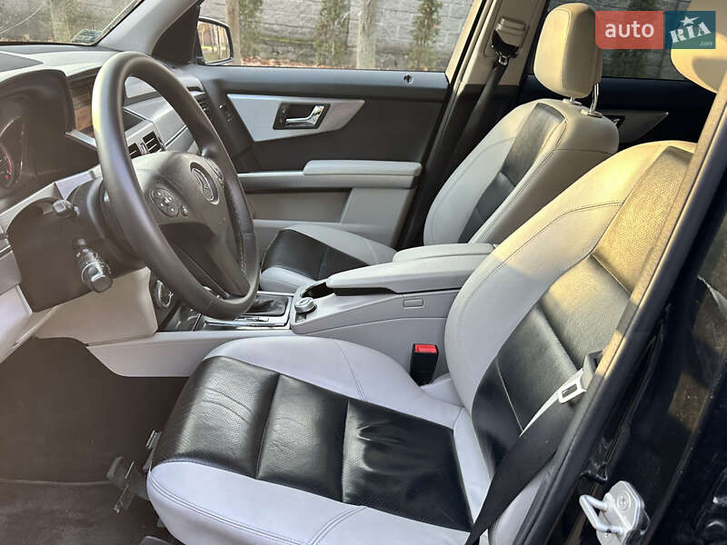 Внедорожник / Кроссовер Mercedes-Benz GLK-Class 2010 в Ровно