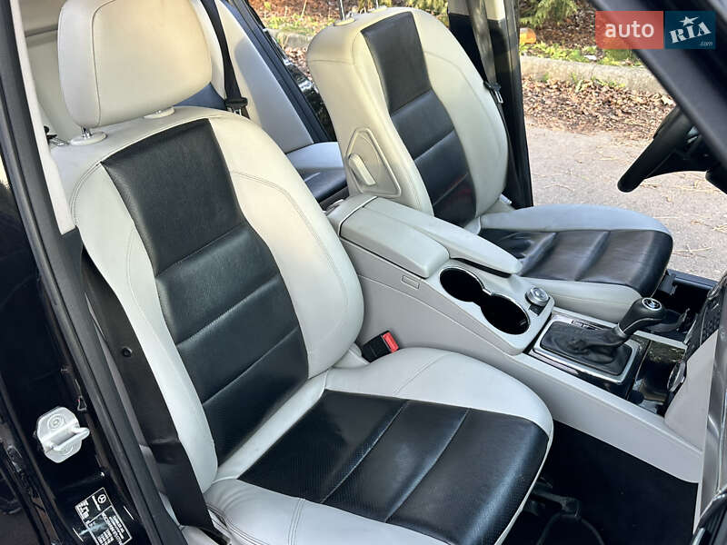 Внедорожник / Кроссовер Mercedes-Benz GLK-Class 2010 в Ровно