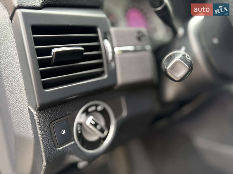 Позашляховик / Кросовер Mercedes-Benz GLK-Class 2012 в Одесі