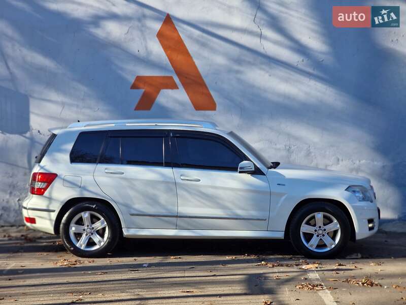Позашляховик / Кросовер Mercedes-Benz GLK-Class 2011 в Одесі