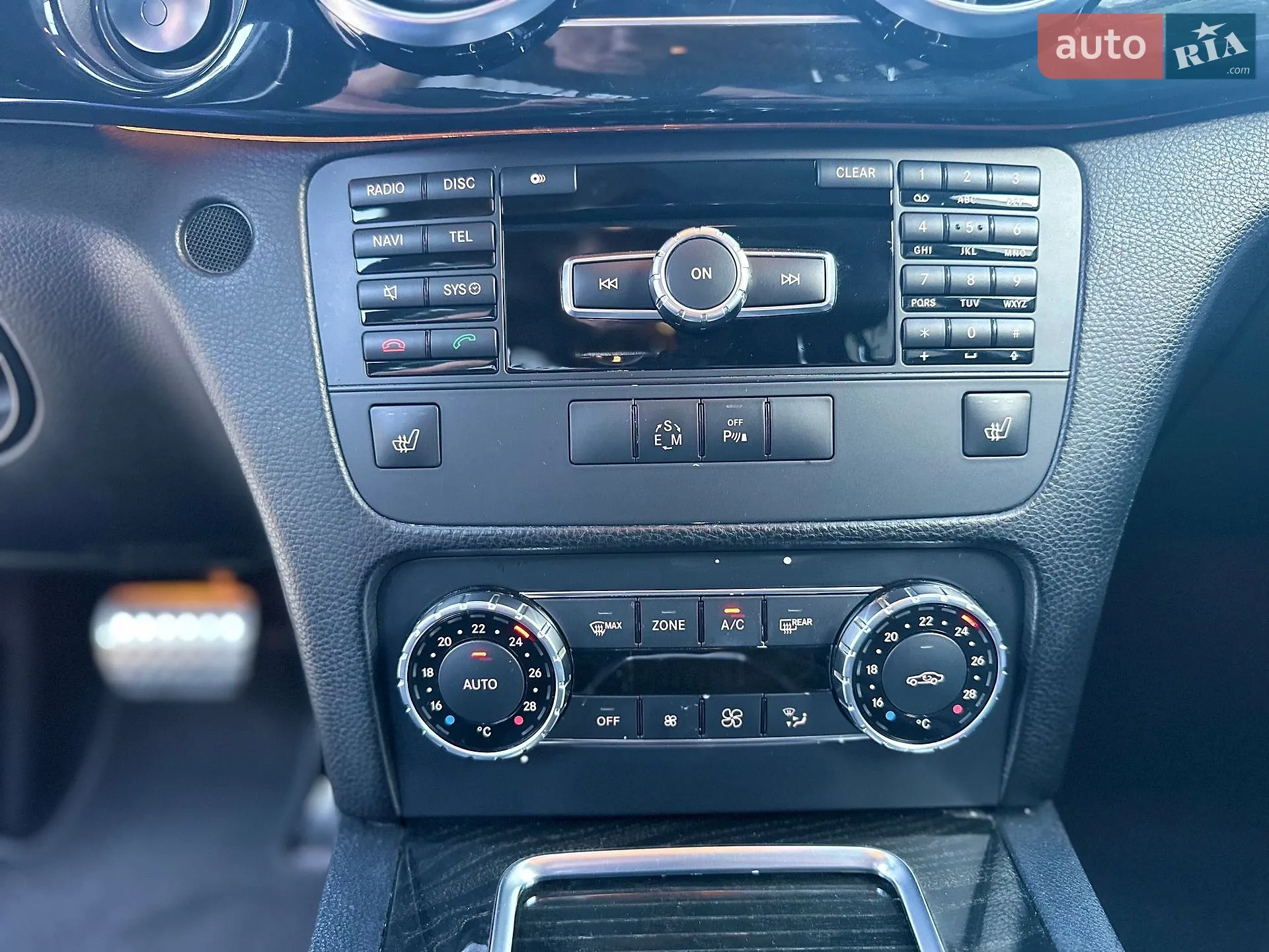 2013 Mercedes-Benz GLK-klasse - мініатюра 32