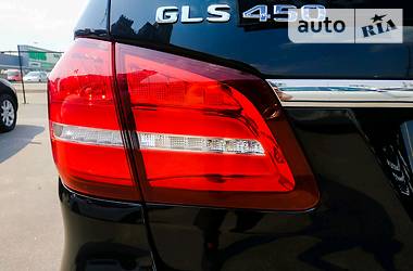 Позашляховик / Кросовер Mercedes-Benz GLS-Class 2018 в 