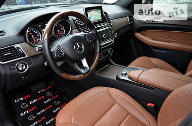 Позашляховик / Кросовер Mercedes-Benz GLS-Class 2016 в 