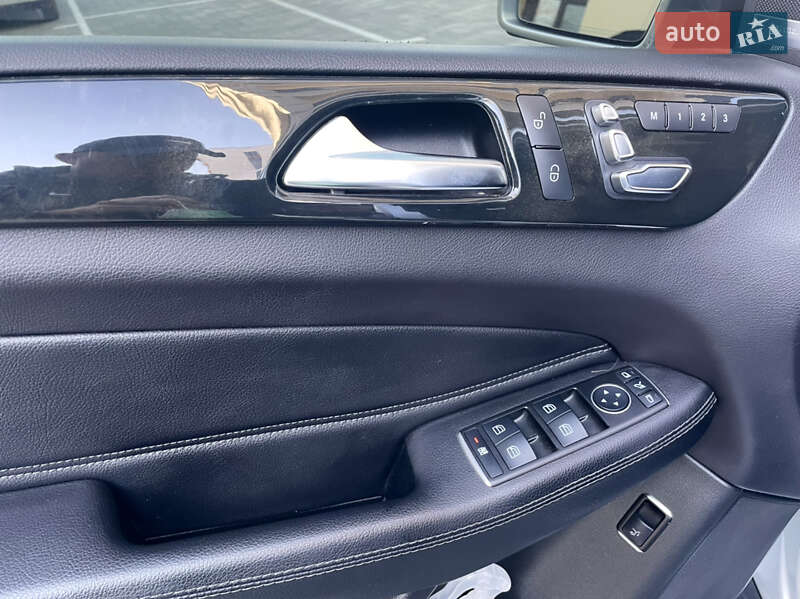 Внедорожник / Кроссовер Mercedes-Benz GLS-Class 2016 в Ивано-Франковске фото 30 Внедорожник / Кроссовер Mercedes-Benz GLS-Class 2016 в Ивано-Франковске