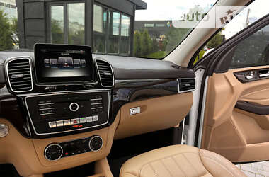 Позашляховик / Кросовер Mercedes-Benz GLS-Class 2016 в 