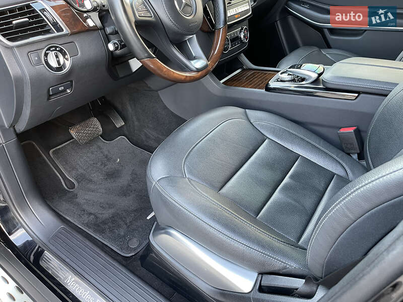Внедорожник / Кроссовер Mercedes-Benz GLS-Class 2016 в Днепре фото 40 Внедорожник / Кроссовер Mercedes-Benz GLS-Class 2016 в Днепре