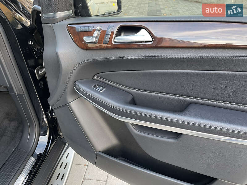 Внедорожник / Кроссовер Mercedes-Benz GLS-Class 2016 в Днепре фото 46 Внедорожник / Кроссовер Mercedes-Benz GLS-Class 2016 в Днепре