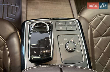 Позашляховик / Кросовер Mercedes-Benz GLS-Class 2016 в 