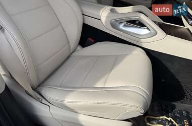 Позашляховик / Кросовер Mercedes-Benz GLS-Class 2021 в 