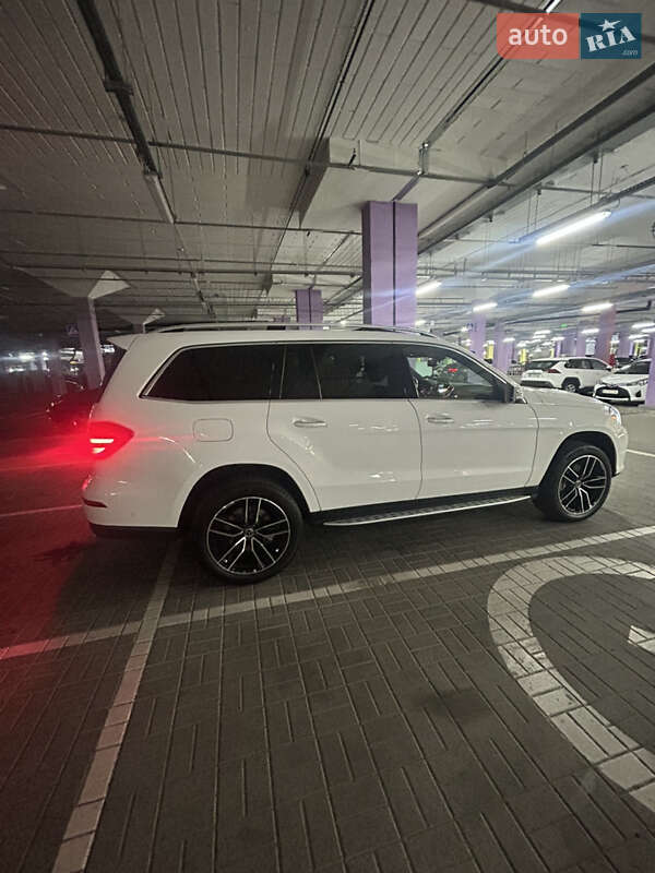 Позашляховик / Кросовер Mercedes-Benz GLS-Class 2017 в Вишневому