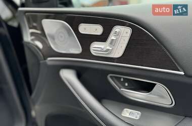 Позашляховик / Кросовер Mercedes-Benz GLS-Class 2019 в 