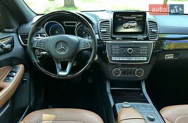 Позашляховик / Кросовер Mercedes-Benz GLS-Class 2017 в 