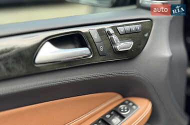 Позашляховик / Кросовер Mercedes-Benz GLS-Class 2019 в 