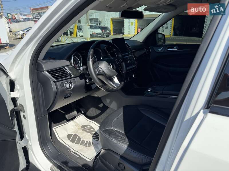 Позашляховик / Кросовер Mercedes-Benz GLS-Class 2016 в Чернівцях