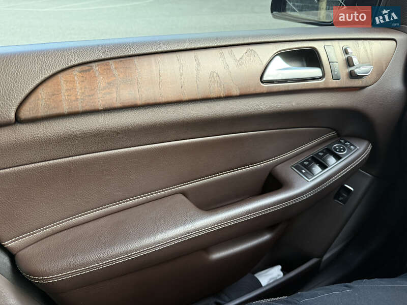 Внедорожник / Кроссовер Mercedes-Benz GLS-Class 2016 в Одессе фото 17 Внедорожник / Кроссовер Mercedes-Benz GLS-Class 2016 в Одессе