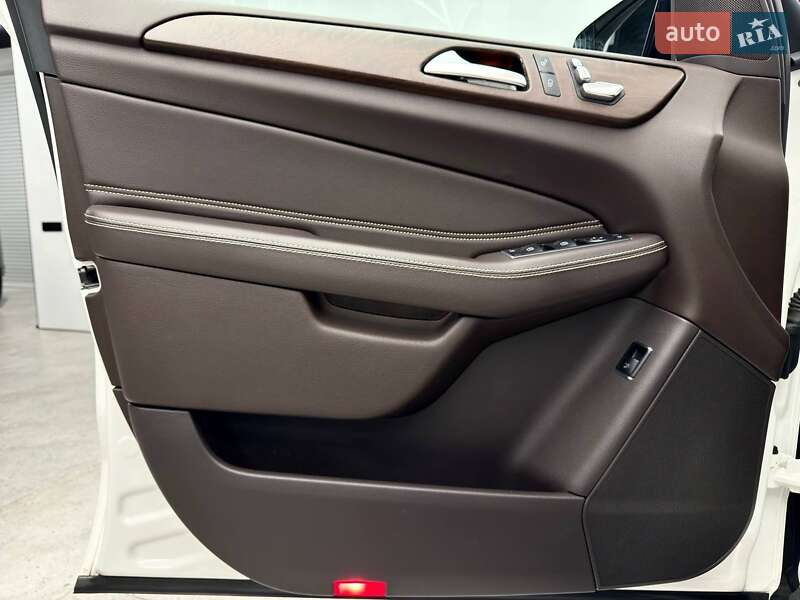 Внедорожник / Кроссовер Mercedes-Benz GLS-Class 2018 в Киеве фото 18 Внедорожник / Кроссовер Mercedes-Benz GLS-Class 2018 в Киеве