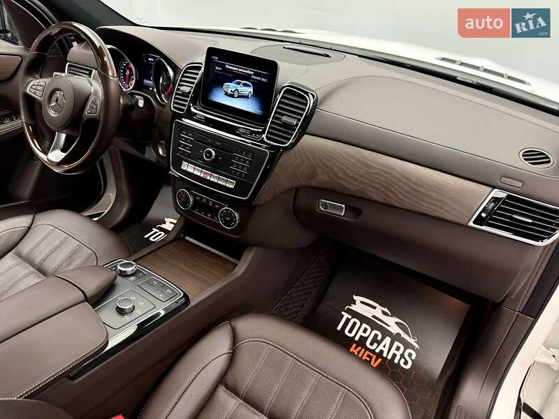 Внедорожник / Кроссовер Mercedes-Benz GLS-Class 2018 в Киеве фото 47 Внедорожник / Кроссовер Mercedes-Benz GLS-Class 2018 в Киеве