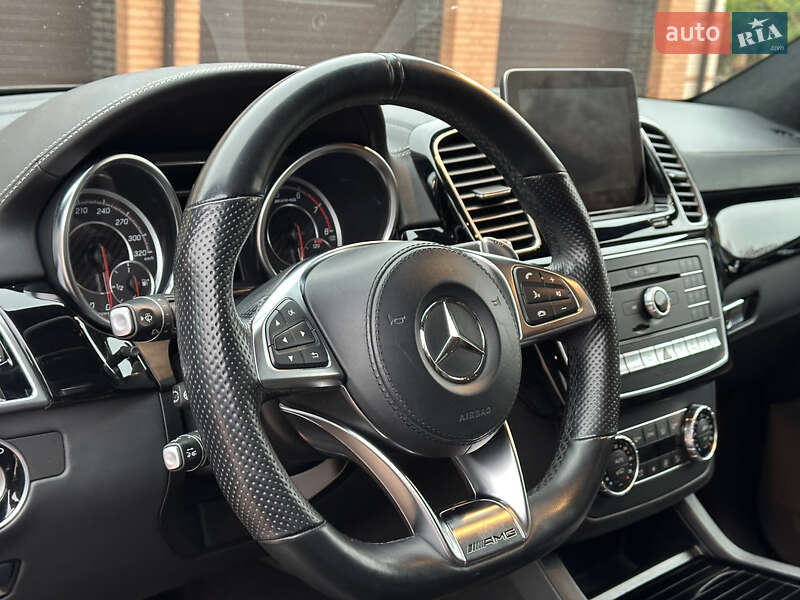 Позашляховик / Кросовер Mercedes-Benz GLS-Class 2018 в Києві фото 17 Позашляховик / Кросовер Mercedes-Benz GLS-Class 2018 в Києві