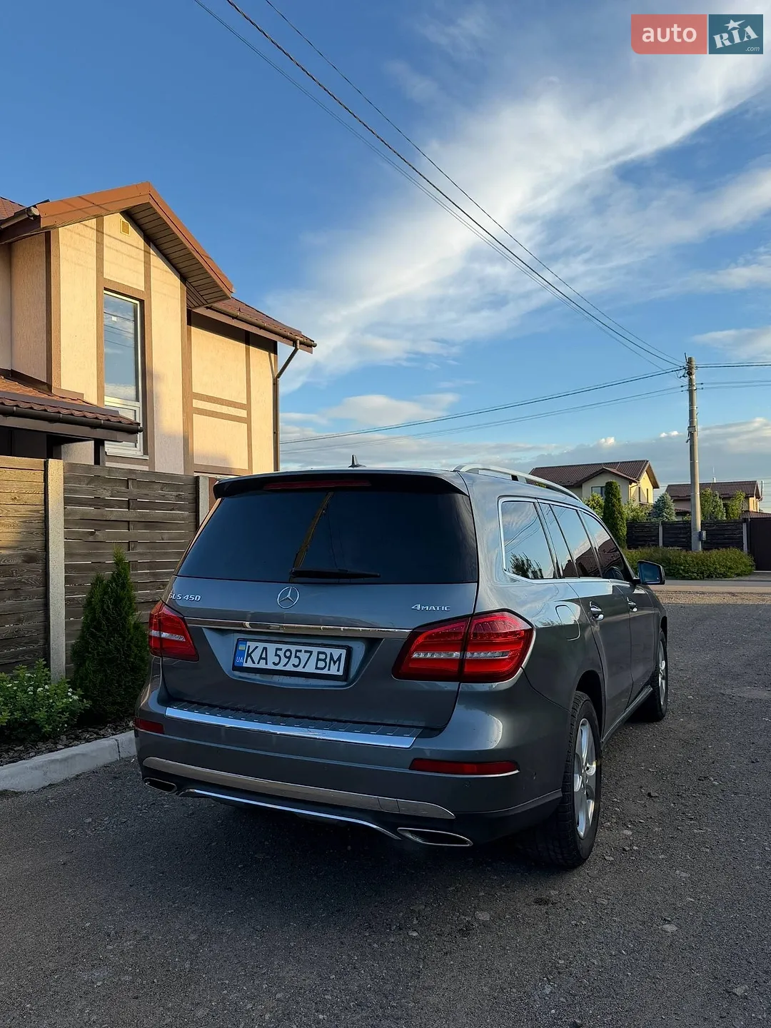 Mercedes-Benz GLS-Class 2017 VIN 4JGDF6EE5HA931442 фото оголошення 13 з 19
