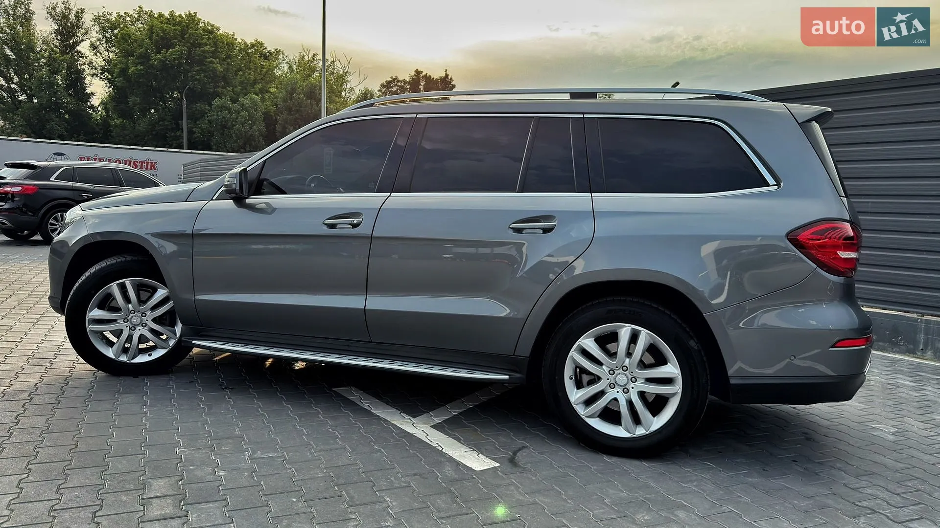 Mercedes-Benz GLS-Class 2016 VIN 4JGDF6EE4HA879754 фото оголошення 8 з 25