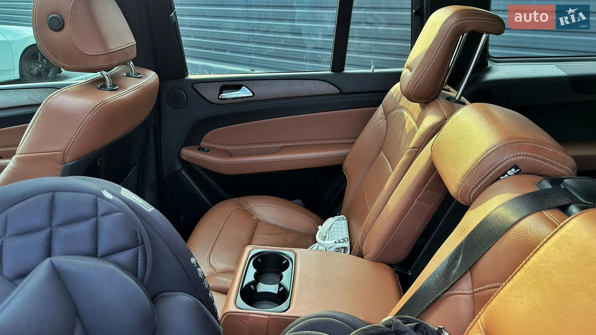 Mercedes-Benz GLS-Class 2016 VIN 4JGDF6EE4HA879754 фото оголошення 14 з 25