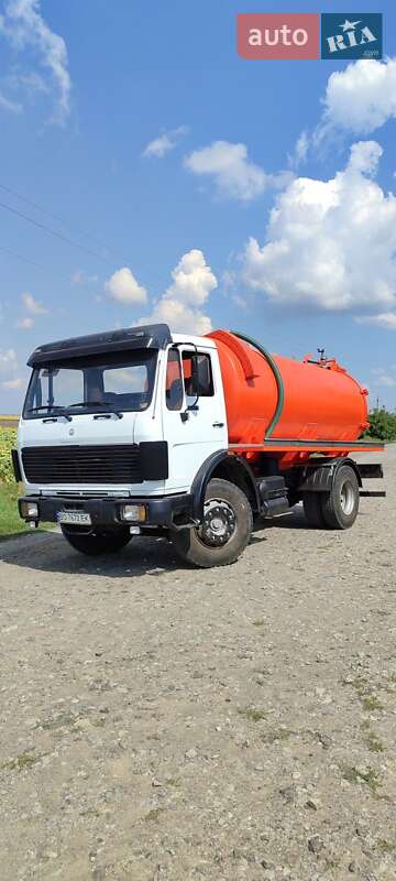 Машина ассенизатор (вакуумная) Mercedes-Benz LK-Series 1986 в Тернополе