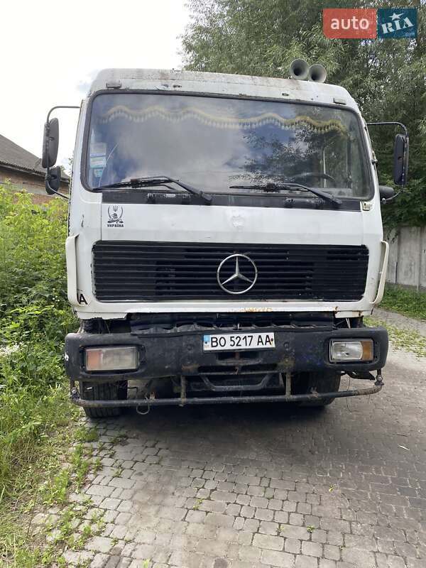 Mercedes-Benz LK-Series 1985