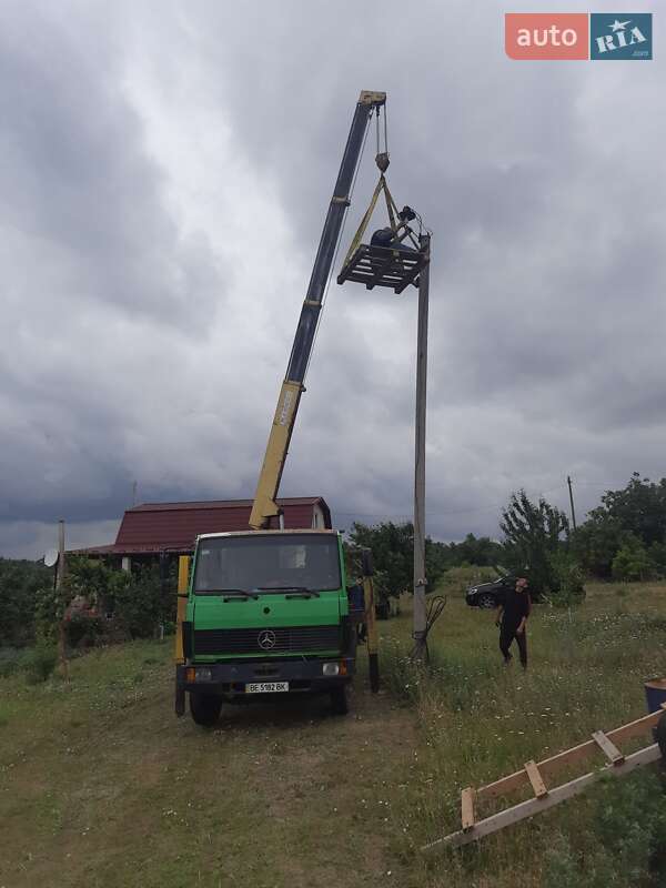 Другие грузовики Mercedes-Benz LN-Series 1995 в Братском