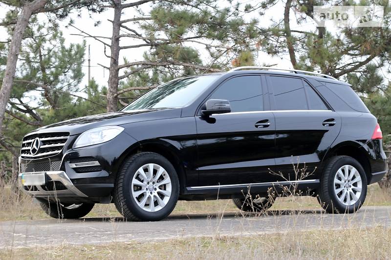 Внедорожник / Кроссовер Mercedes-Benz M-Class 2014 в 
