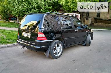 Внедорожник / Кроссовер Mercedes-Benz M-Class 2001 в Покровске