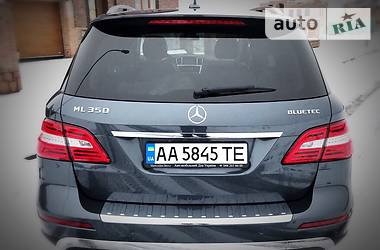 Универсал Mercedes-Benz M-Class 2013 в Киеве