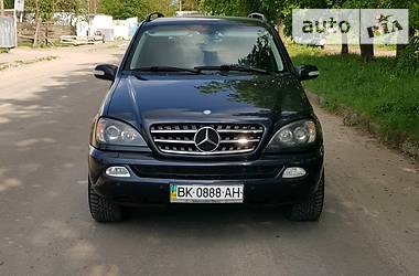 Внедорожник / Кроссовер Mercedes-Benz M-Class 2003 в Ровно