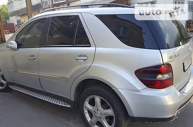 Внедорожник / Кроссовер Mercedes-Benz M-Class 2007 в Киеве