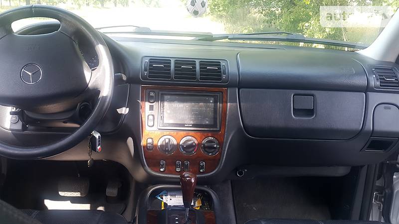 Позашляховик / Кросовер Mercedes-Benz M-Class 2000 в Києві