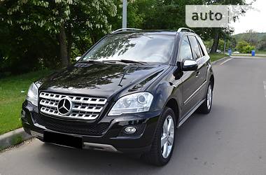 Позашляховик / Кросовер Mercedes-Benz M-Class 2009 в 