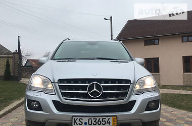 Внедорожник / Кроссовер Mercedes-Benz M-Class 2010 в 