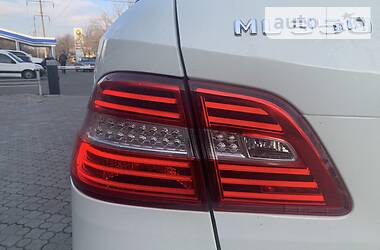 Позашляховик / Кросовер Mercedes-Benz M-Class 2013 в 
