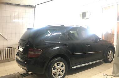 Позашляховик / Кросовер Mercedes-Benz M-Class 2007 в 